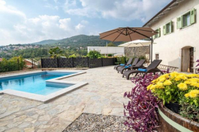 Villa Mira with pool